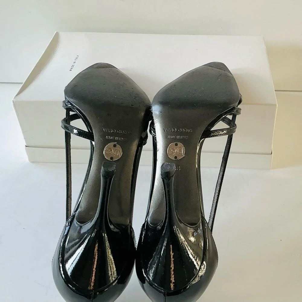 Dolce & Gabbana black patent heels 38